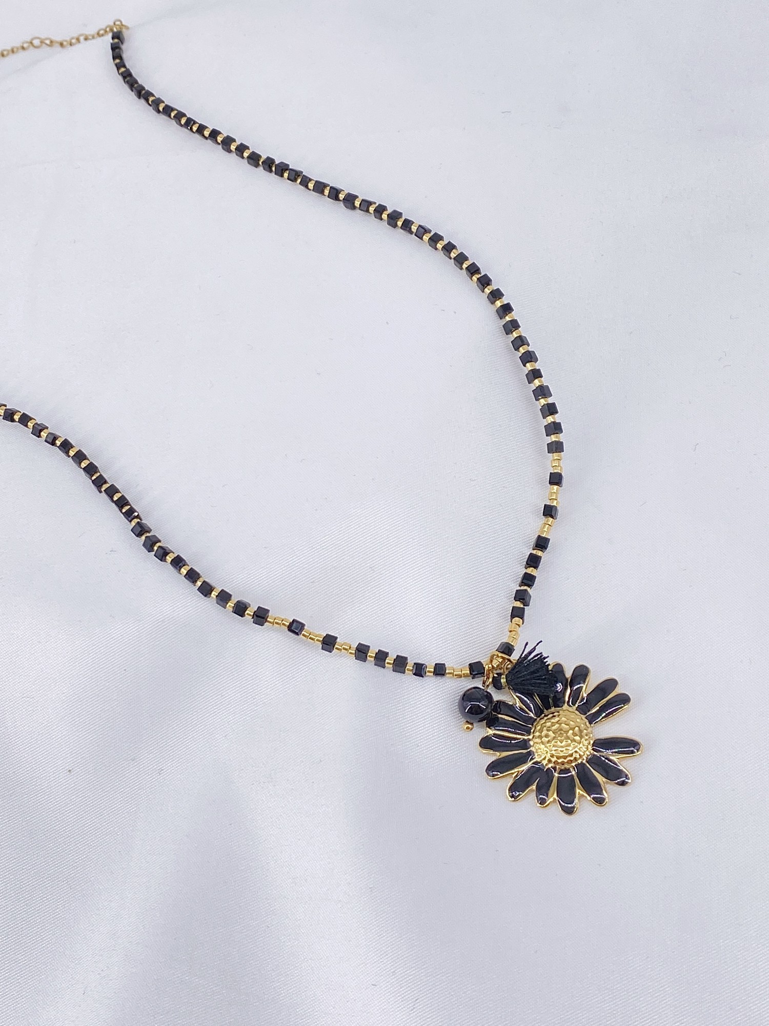 COLLIER75-7