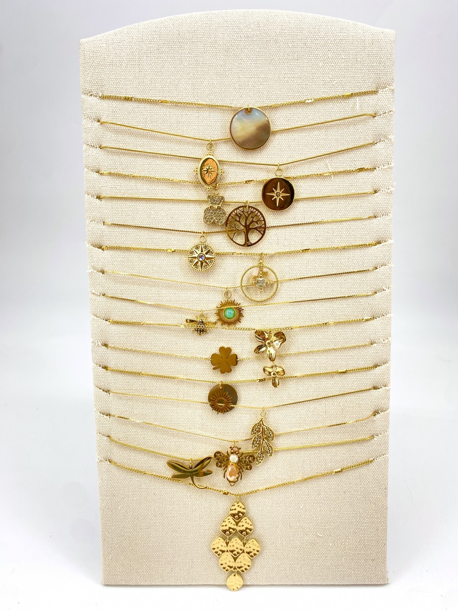 LOT16COLL610-1